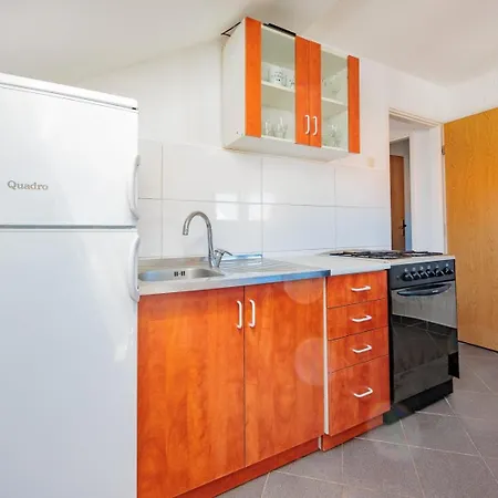 Crowonder Lucky House With Pool And Patio 30 Meters From The