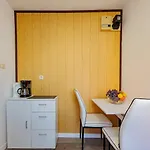 Crowonder Lucky House With Pool And Patio 30 Meters From The 아파트 *