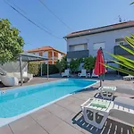 Crowonder Lucky House With Pool And Patio 30 Meters From The 아파트 *