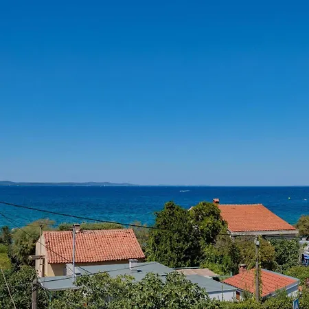 Crowonder Lucky House With Pool And Patio 30 Meters From The