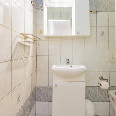 Crowonder Lucky House With Pool And Patio 30 Meters From The Apartament