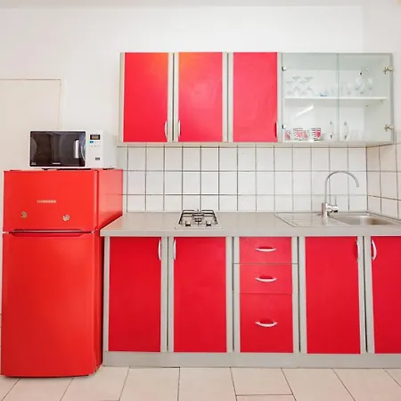 Crowonder Lucky House With Pool And Patio 30 Meters From The شقة *